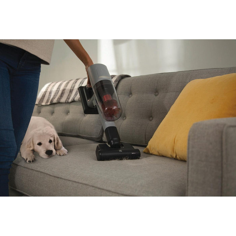 Electrolux Ultimate800™ Pet Cordless Stick Vacuum EHVS85P3AG IMAGE 4