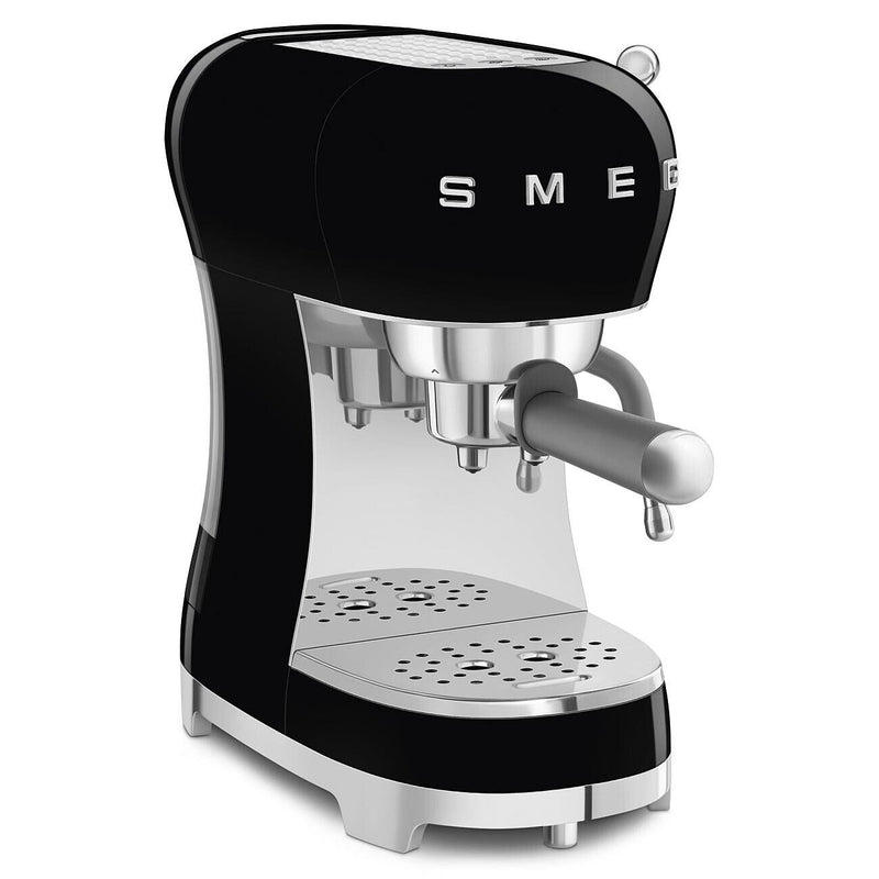 Smeg 50's Style Espresso Manual Espresso Machine ECF02BLUS IMAGE 3