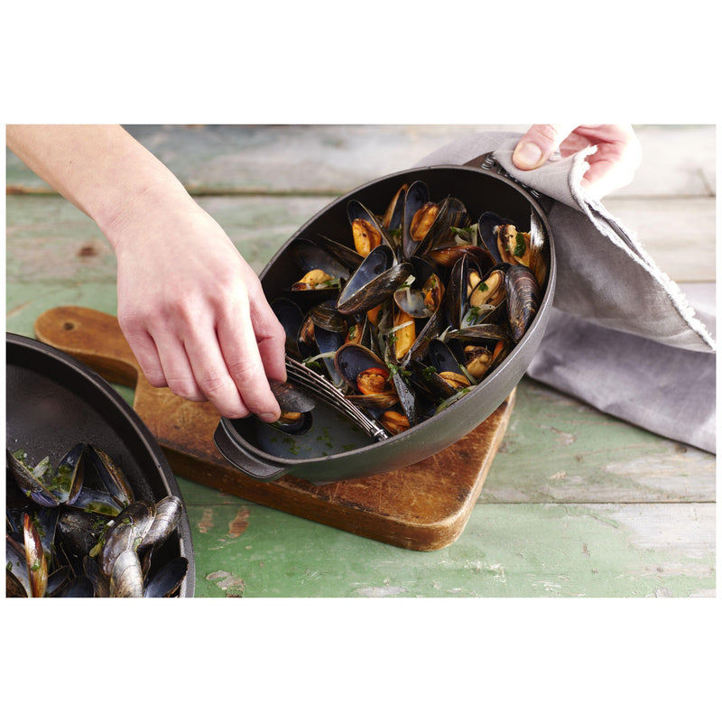 Staub 2 Liter Cast Iron Oval Mussel Pot 1004071 IMAGE 3