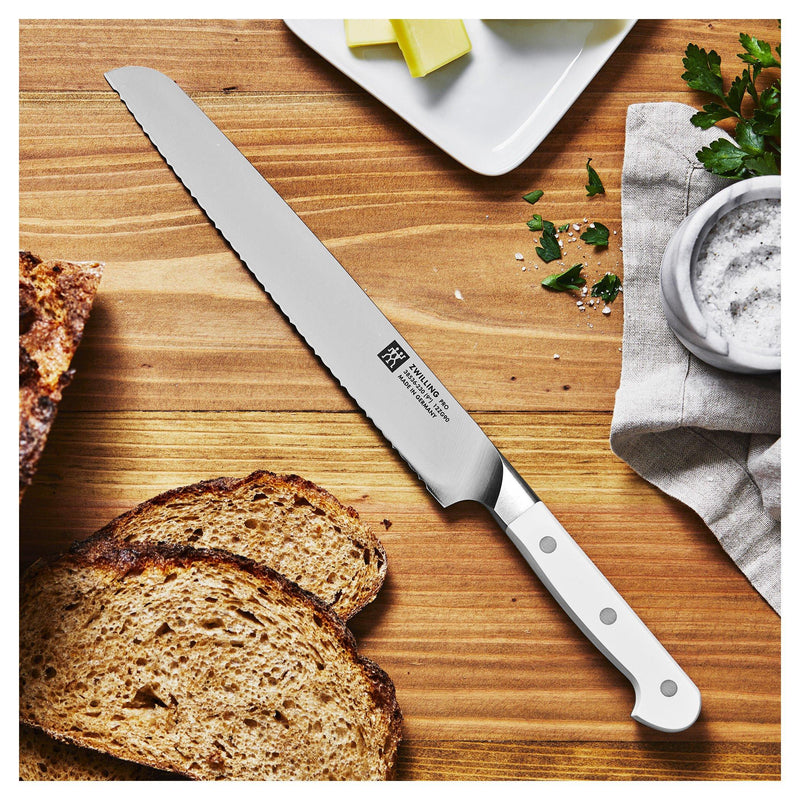 Zwilling 9-inch Bread Knife 1009860 IMAGE 3