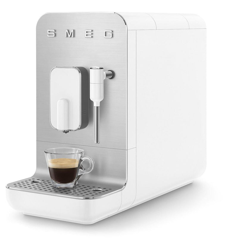 Smeg Automatic Espresso Machine BCC12WHMUS IMAGE 3