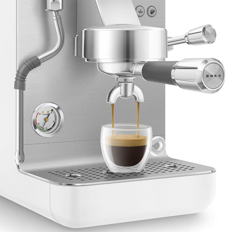 Smeg Espresso Coffee Machine EMC02WHMUS IMAGE 14